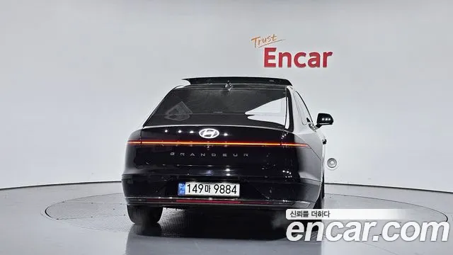 Hyundai Grandeur Grandeur (GN7) 3.5 Бензин 4WD — Фото автомобиля 4