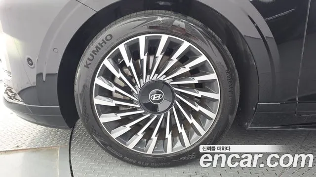 Hyundai Grandeur Grandeur (GN7) 3.5 Бензин 2WD — Фото автомобиля 5