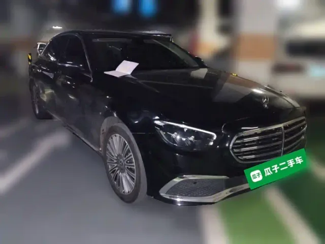 Mercedes-Benz E-Class — Фото автомобиля 23