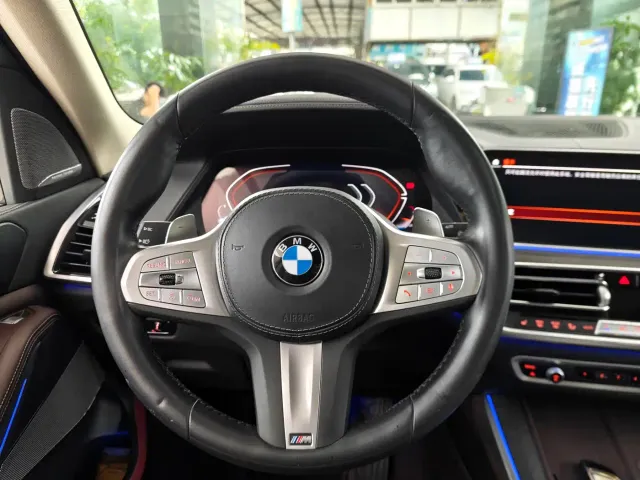 BMW X5 — Фото автомобиля 9