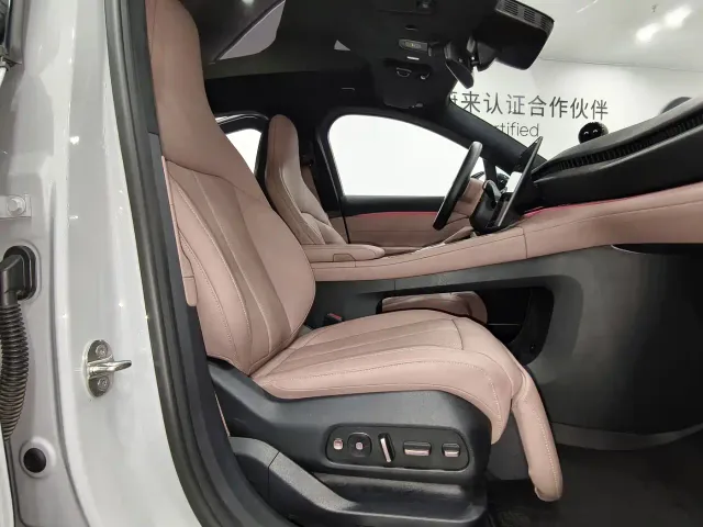 Nio EC6 — Фото автомобиля 10
