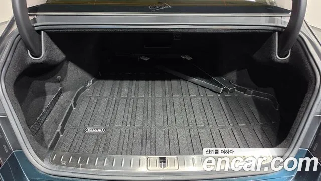 Genesis G90 Бензин 3.5 турбо AWD — Фото автомобиля 19