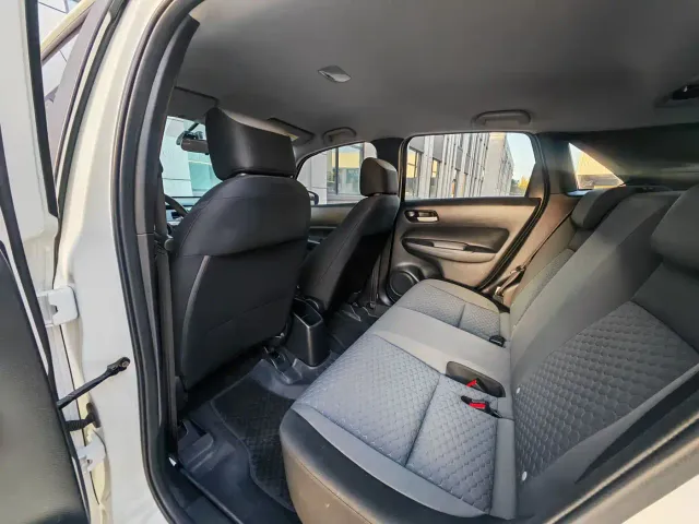 Honda Fit — Фото автомобиля 9