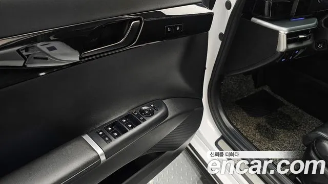 Hyundai Grandeur GN7 — Фото автомобиля 27