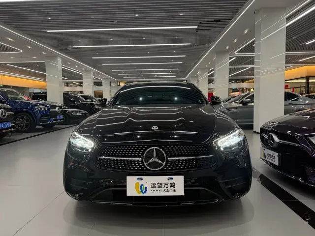 Mercedes-Benz E-Class — Фото автомобиля 15