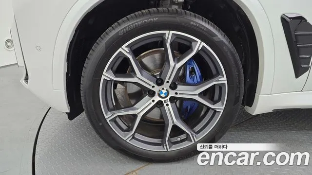 BMW X5 xDrive 40i M Sport — Фото автомобиля 4