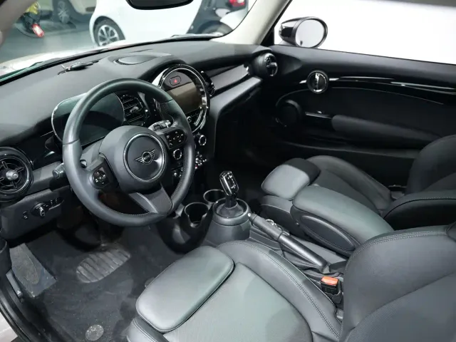 MINI Hatch — Фото автомобиля 16