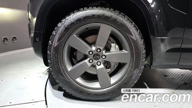 Land Rover Defender Defender (L663) 130 P400 X-Dynamic HSE — Фото автомобиля 5