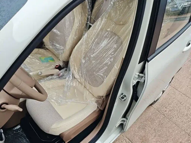 Wuling Hongguang Mini EV — Фото автомобиля 14
