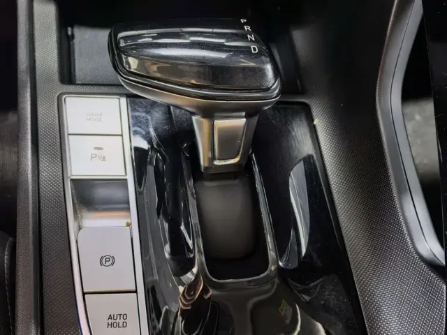 Hyundai Elantra — Фото автомобиля 8