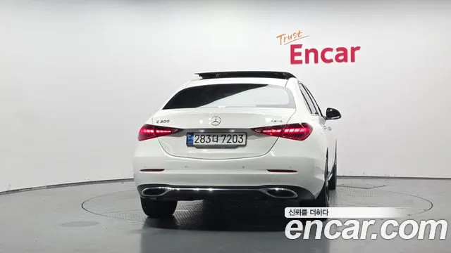 Mercedes-Benz C-Class — Фото автомобиля 4