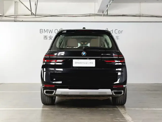 BMW X7 — Фото автомобиля 6