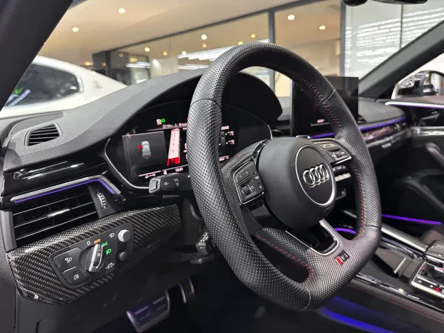 Audi RS 4 — Фото автомобиля 7