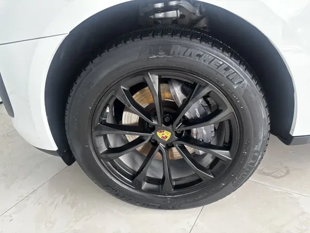 Porsche Macan — Фото автомобиля 30
