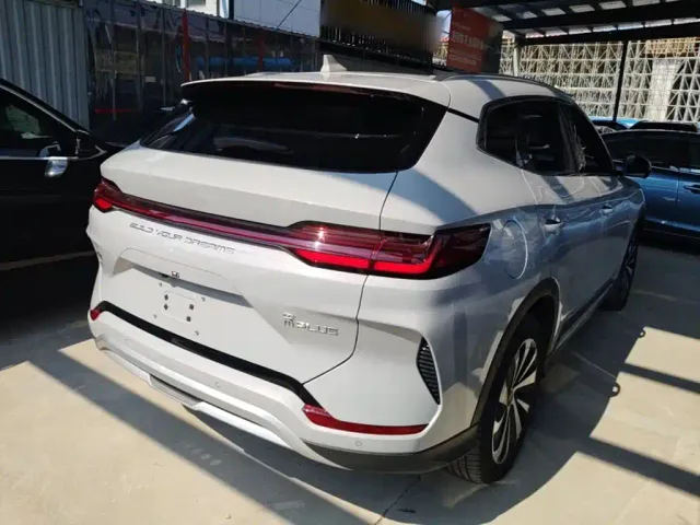BYD Song PLUS — Фото автомобиля 6