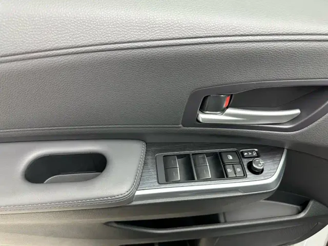 Toyota Sienna — Фото автомобиля 4