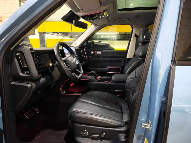BYD FangChengBao Leopard 5 — Фото автомобиля 12