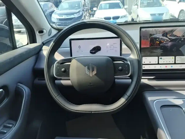 Leapmotor C10 — Фото автомобиля 10