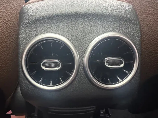Mercedes-Benz GLB-Class — Фото автомобиля 9
