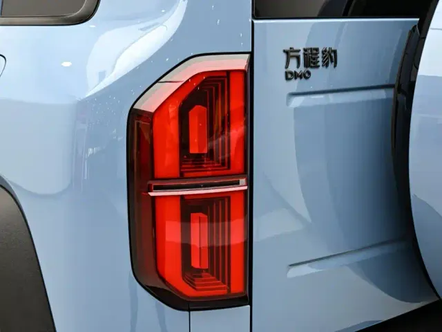 BYD FangChengBao Leopard 5 — Фото автомобиля 10