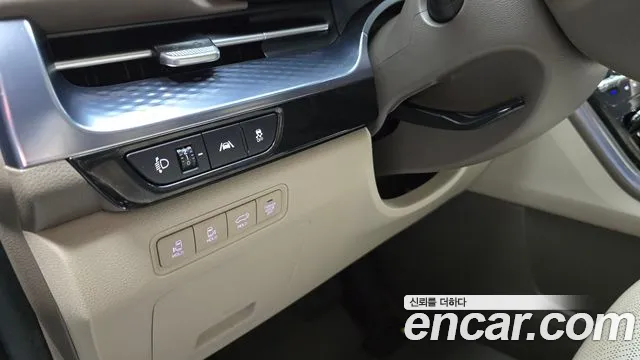 Kia Canival Carnival 4 поколение Бензин 7 мест Hi-Limousine — Фото автомобиля 15