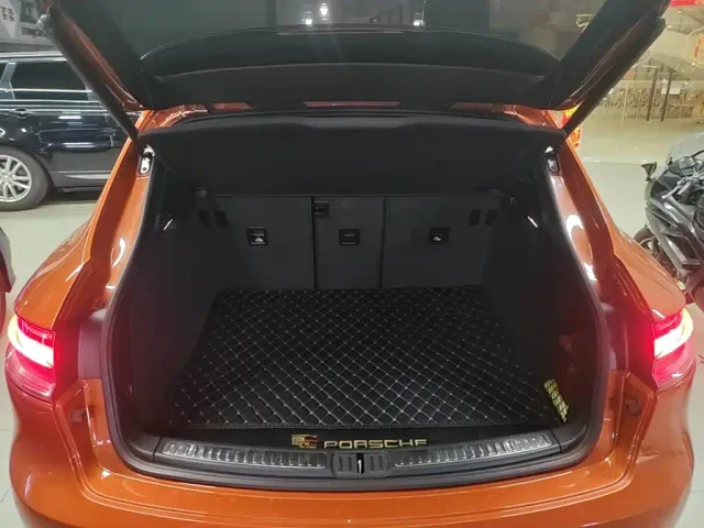 Porsche Macan — Фото автомобиля 18