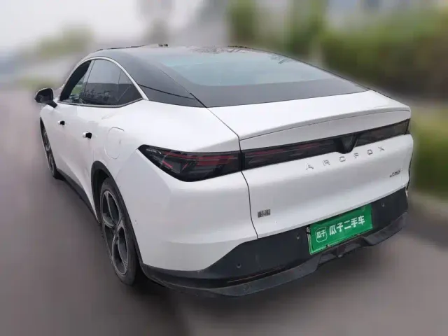 Arcfox Alpha S5 — Фото автомобиля 4