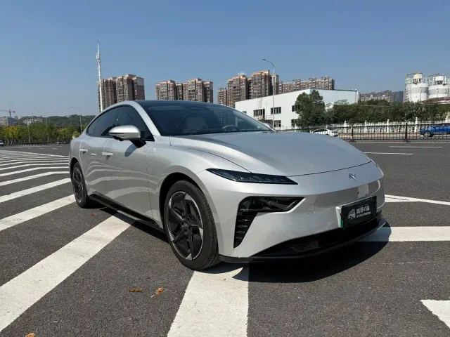 Dongfeng eπ 007 — Фото автомобиля 3