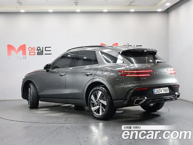 Genesis GV70 — Фото автомобиля 4