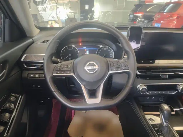 Nissan Teana — Фото автомобиля 10