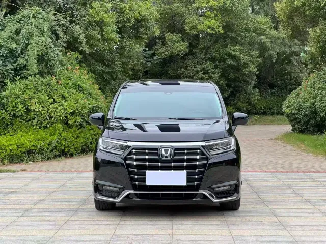 Honda Elysion — Фото автомобиля 2