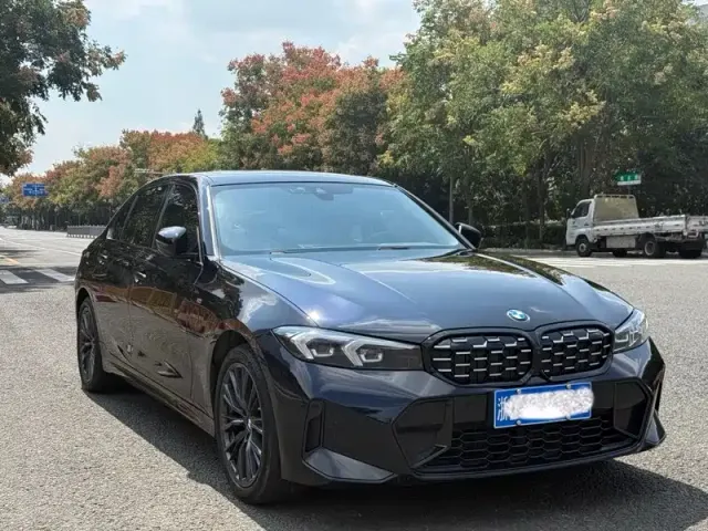 BMW 3 Series — Фото автомобиля 3