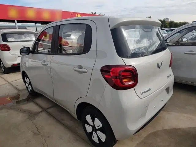 Wuling Hongguang Mini EV — Фото автомобиля 4