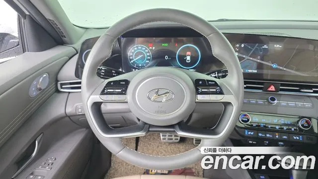 Hyundai AVANTE Avante (CN7) — Фото автомобиля 17