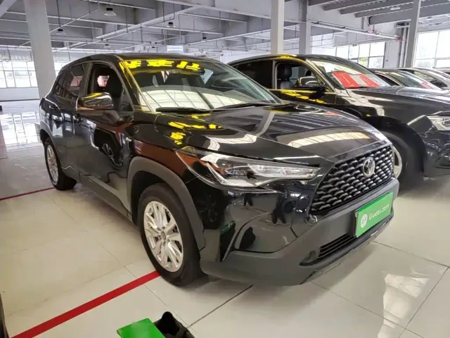 Toyota Corolla Cross — Фото автомобиля 3