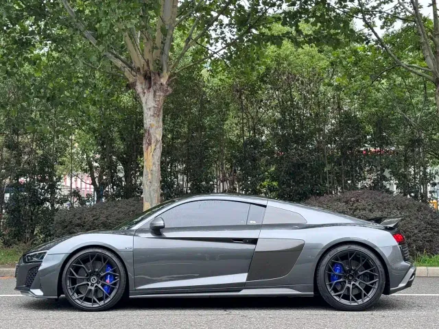 Audi R8 — Фото автомобиля 3