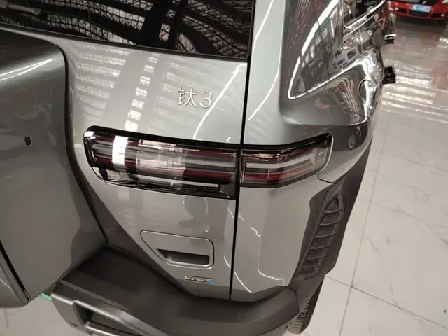 BYD FangChengBao Titanium 3 — Фото автомобиля 7