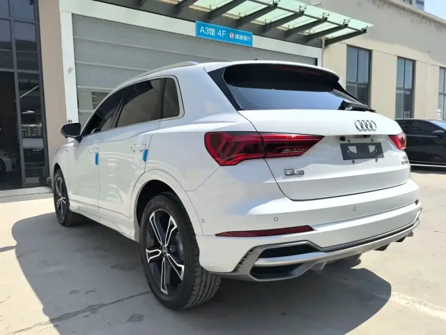 Audi Q3 — Фото автомобиля 9