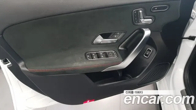 Mercedes-Benz A-Class — Фото автомобиля 15