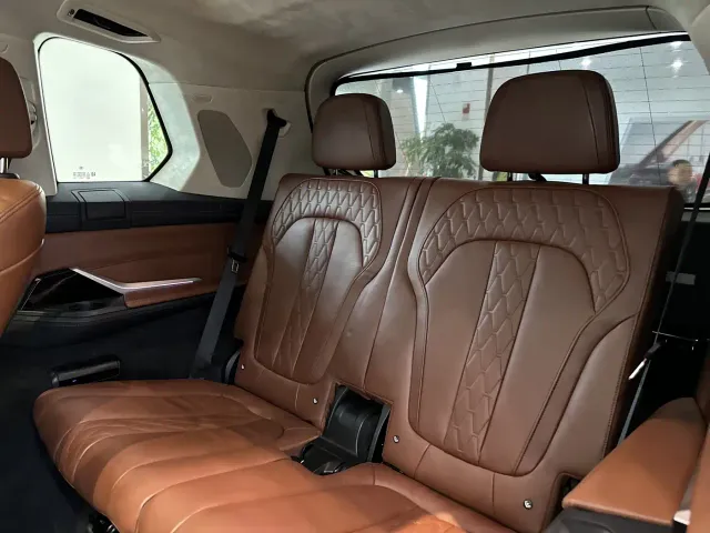 BMW X7 — Фото автомобиля 23