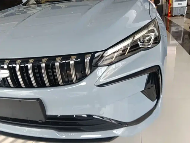 Geely Binrui — Фото автомобиля 23