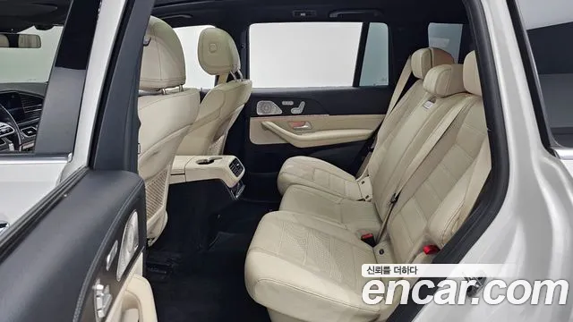 Mercedes-Benz GLS-Class — Фото автомобиля 12