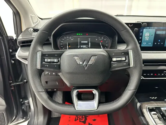 Wuling Jiachen — Фото автомобиля 10