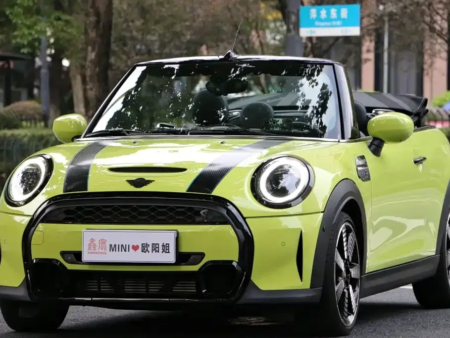 Фотография автомобиля — MINI Hatch