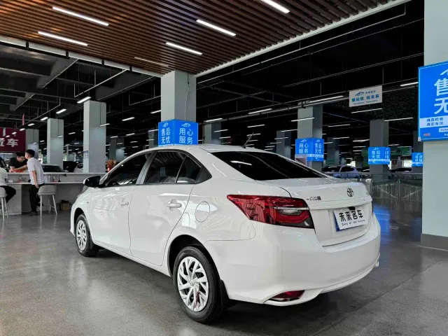 Toyota Vios — Фото автомобиля 14