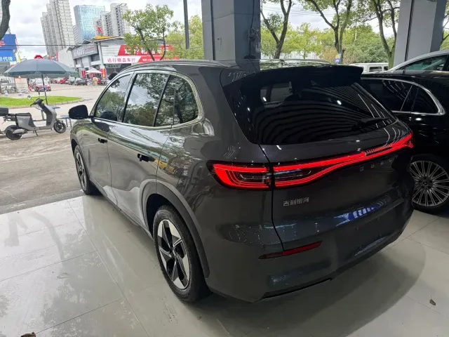 Geely Galaxy E5 — Фото автомобиля 9