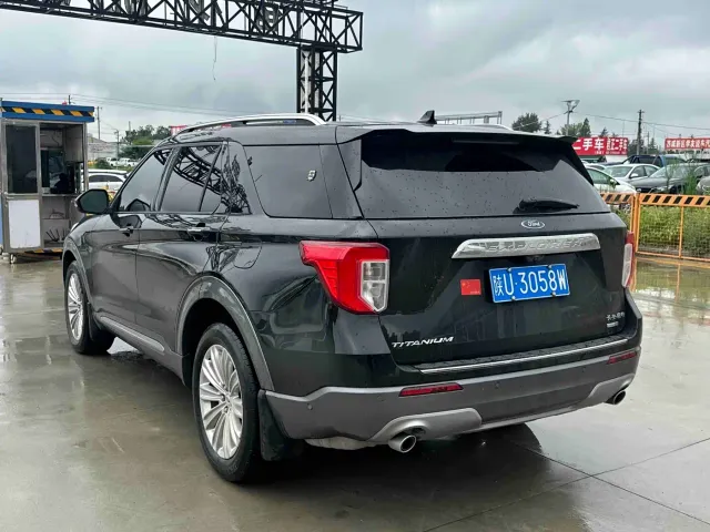 Ford Explorer — Фото автомобиля 13