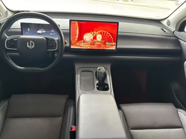Leapmotor C10 — Фото автомобиля 6