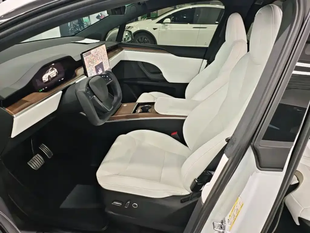 Tesla Model X 2023 Dual Motor All-Wheel Drive Edition — Фото автомобиля 14