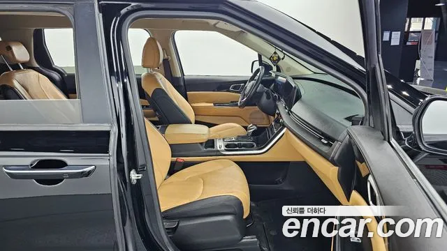Kia Carnival 4th Gen — Фото автомобиля 18